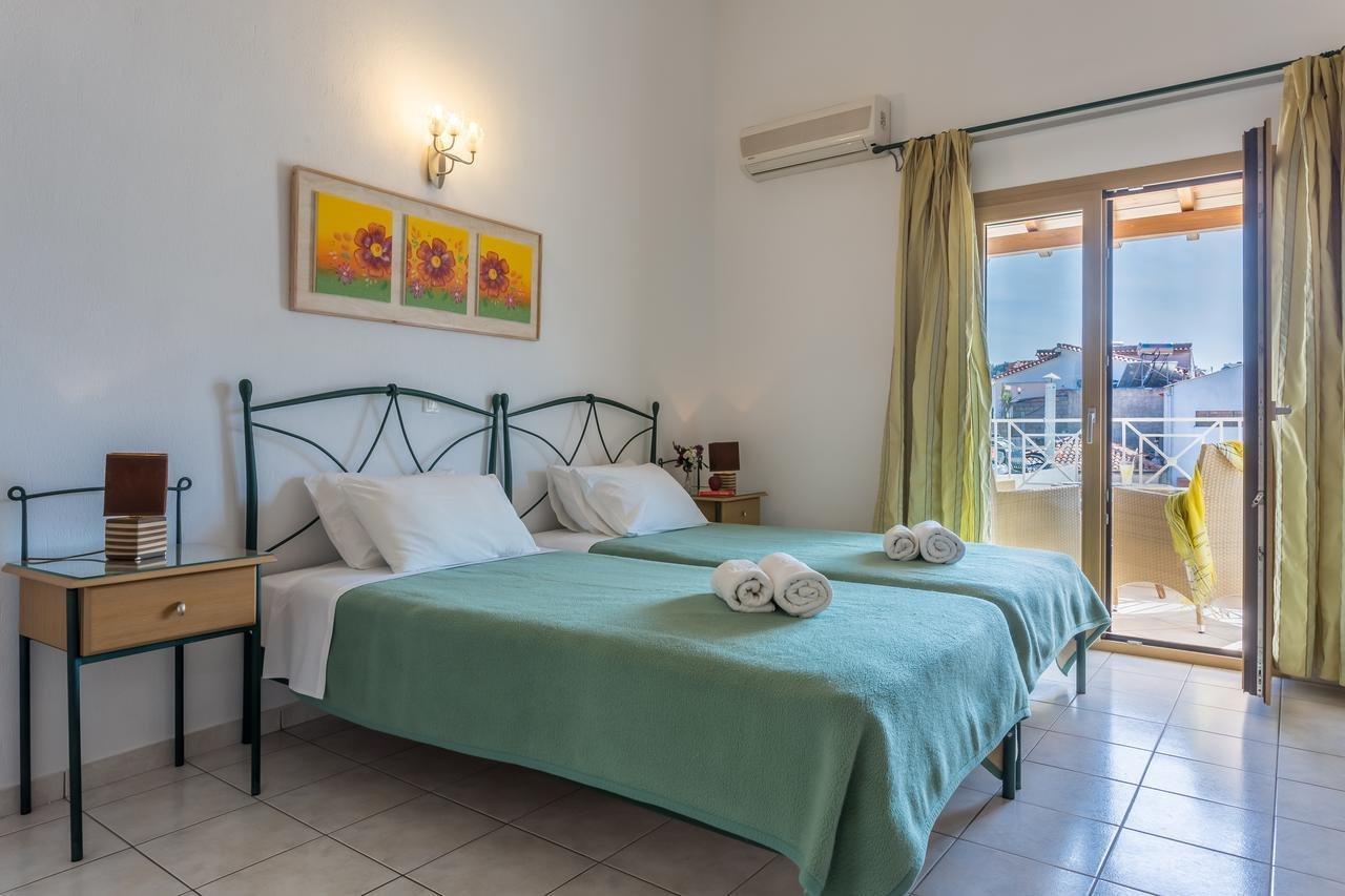 Ritsa Studios Skiathos Town Ngoại thất bức ảnh