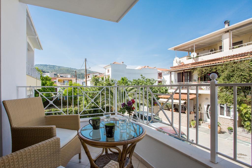 Ritsa Studios Skiathos Town Ngoại thất bức ảnh