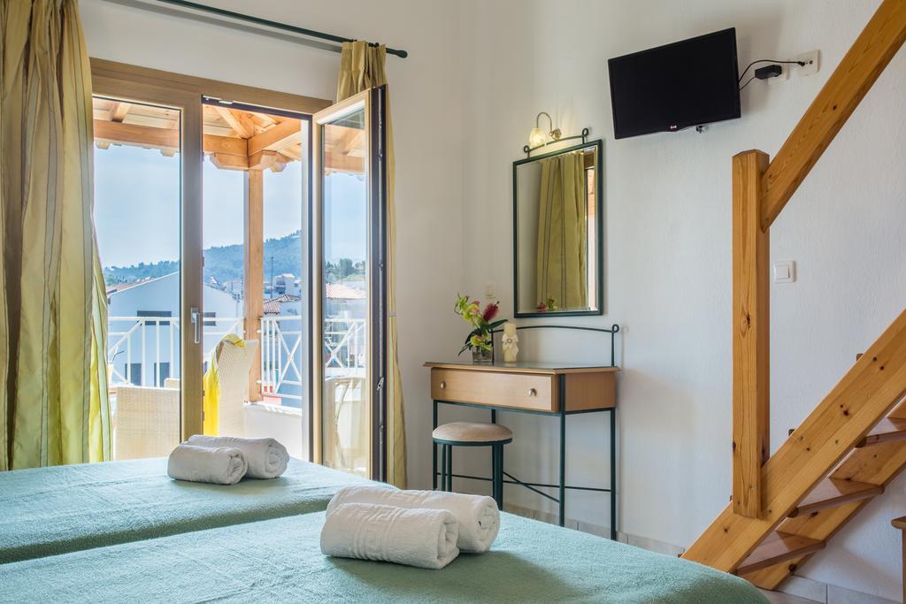 Ritsa Studios Skiathos Town Ngoại thất bức ảnh