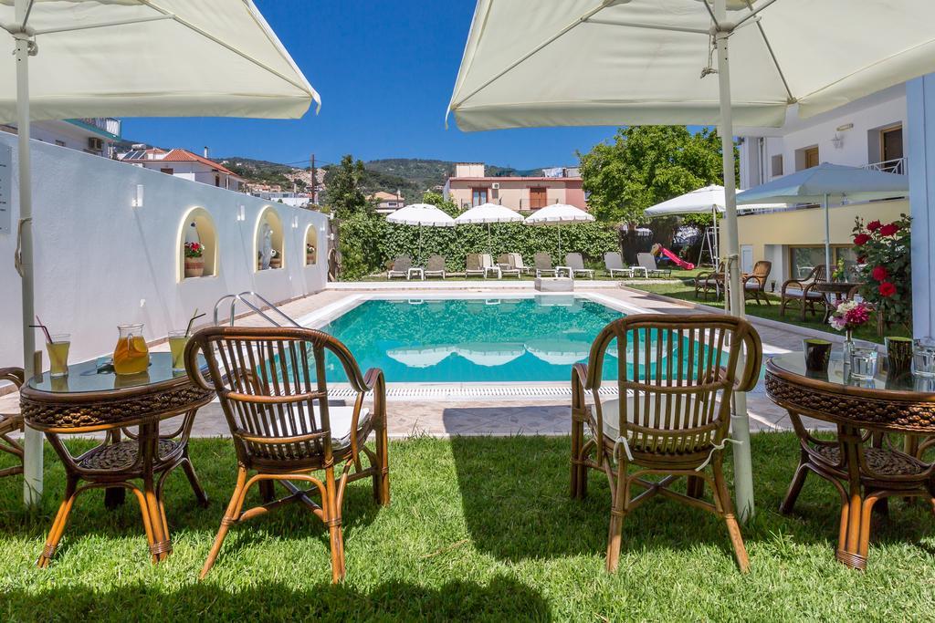 Ritsa Studios Skiathos Town Ngoại thất bức ảnh